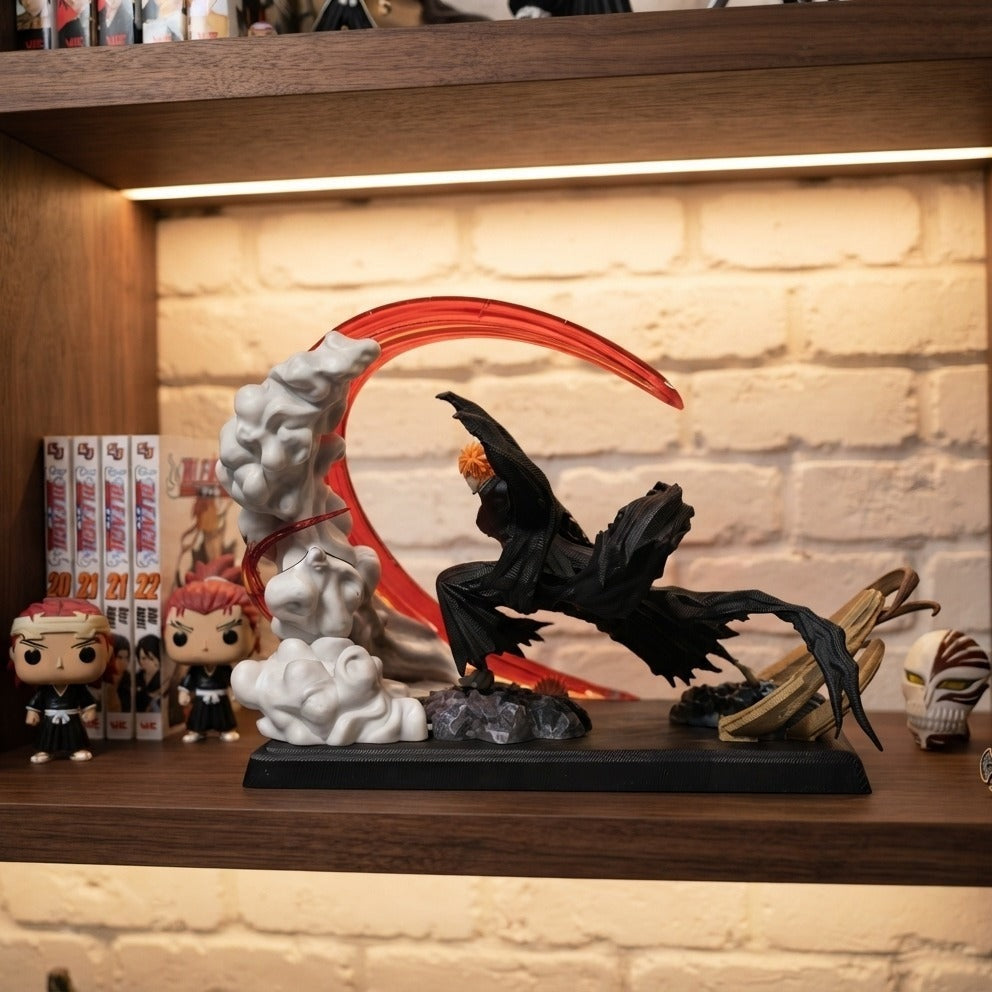 Figurine Ichigo Getsuga Tensho Bleach exposée sur une étagère (décor non inclus)