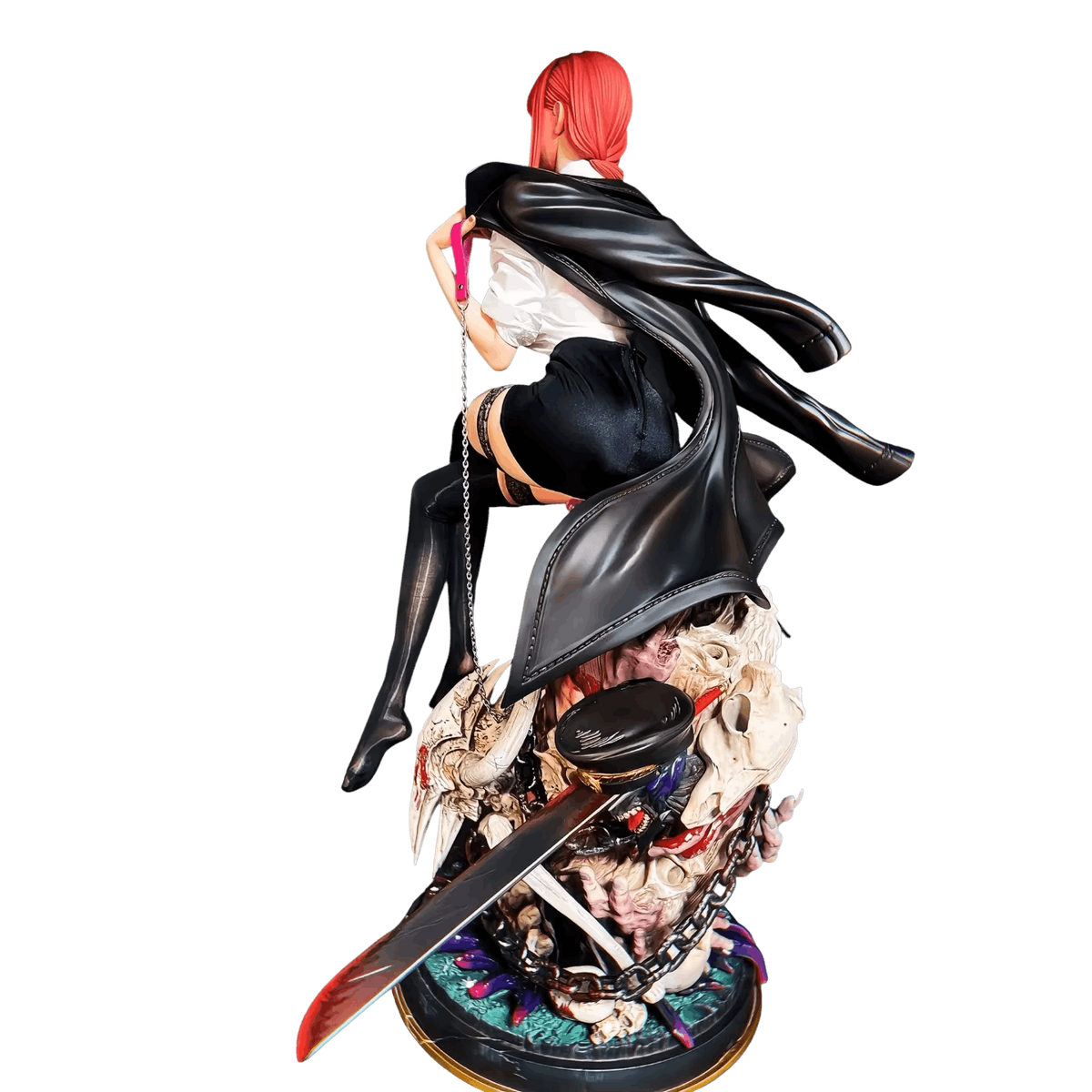 Figurine Makima trone Chainsaw Man - details