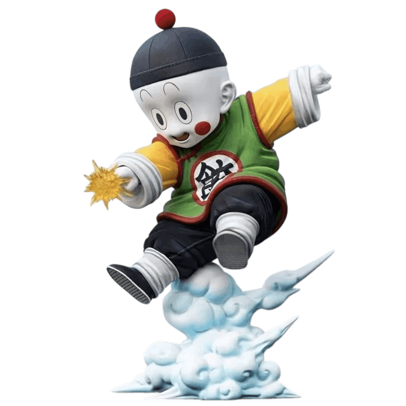 Figurine Chaozu détourée sur fond blanc, vue de trois quarts en vol au-dessus de son nuage