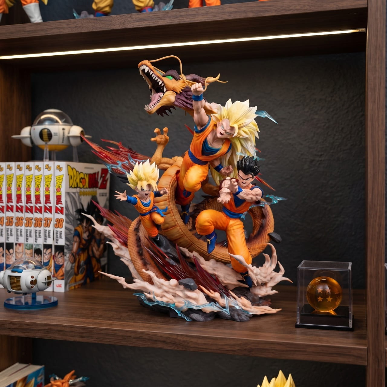 Diorama Goku Gohan Goten dragon Dragon Ball Z - exposee sur une etagere (decor non inclus)