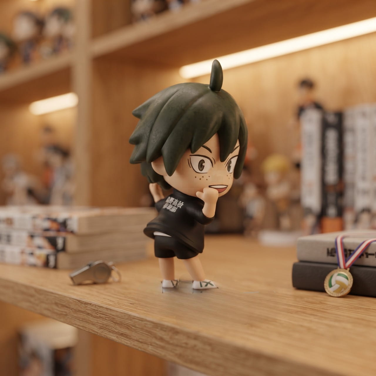 Figurine chibi Tadashi Yamaguchi assis, exposée sur une étagère (décor non inclus)