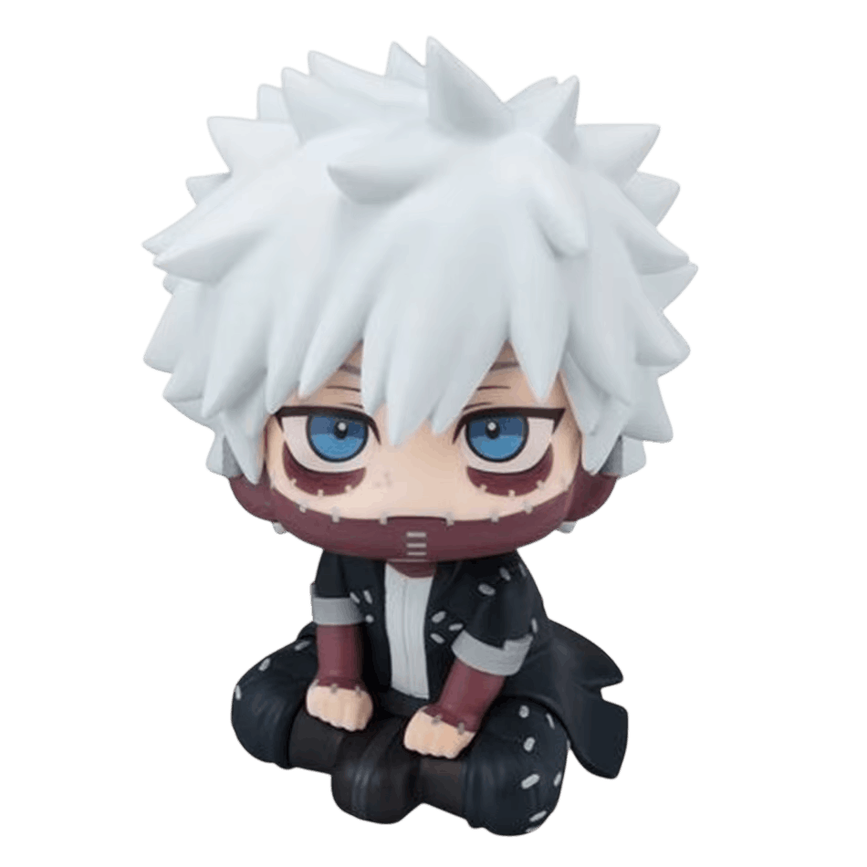 Figurine PVC de Dabi vue de face, regard bleu levé, manteau sombre — My Hero Academia