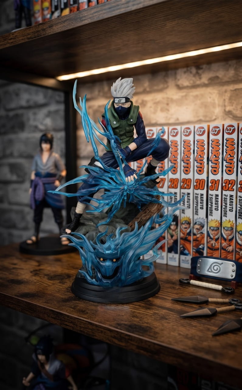 Figurine Kakashi meute de foudre Naruto - exposee sur une etagere (decor non inclus)