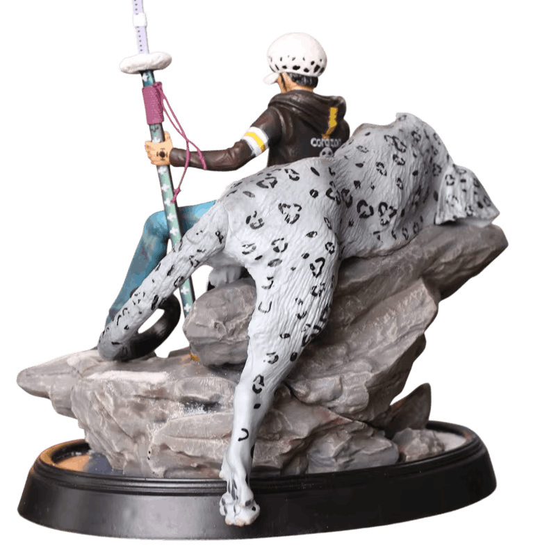 Figurine Trafalgar Law leopard des neiges One Piece - profil