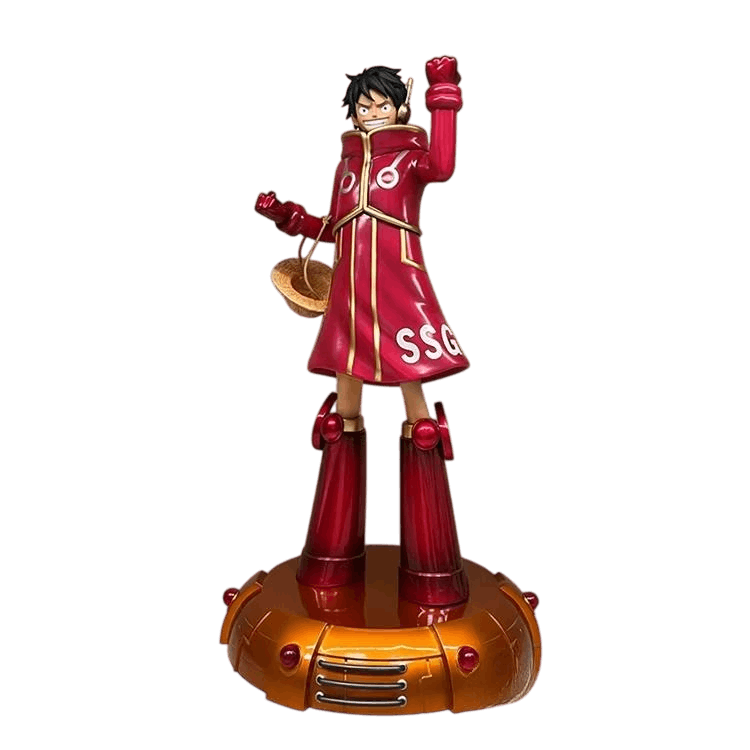 Figurine One Piece Luffy manteau rouge Egghead 33 cm de face : liserés dorés, casque doré sur les oreilles, gants et bottes rouges à anneaux, socle machine à grilles et voyants rouges