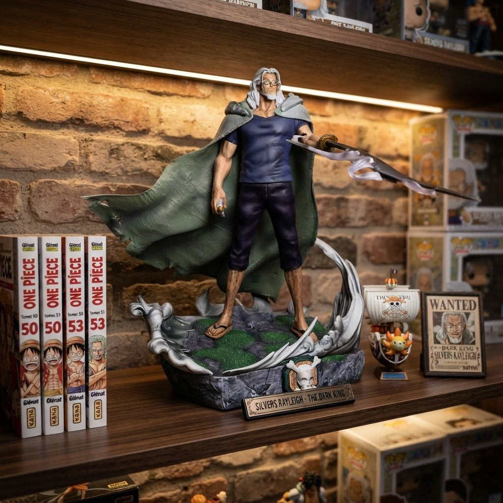 Figurine Silvers Rayleigh One Piece - exposee sur une etagere (decor non inclus)