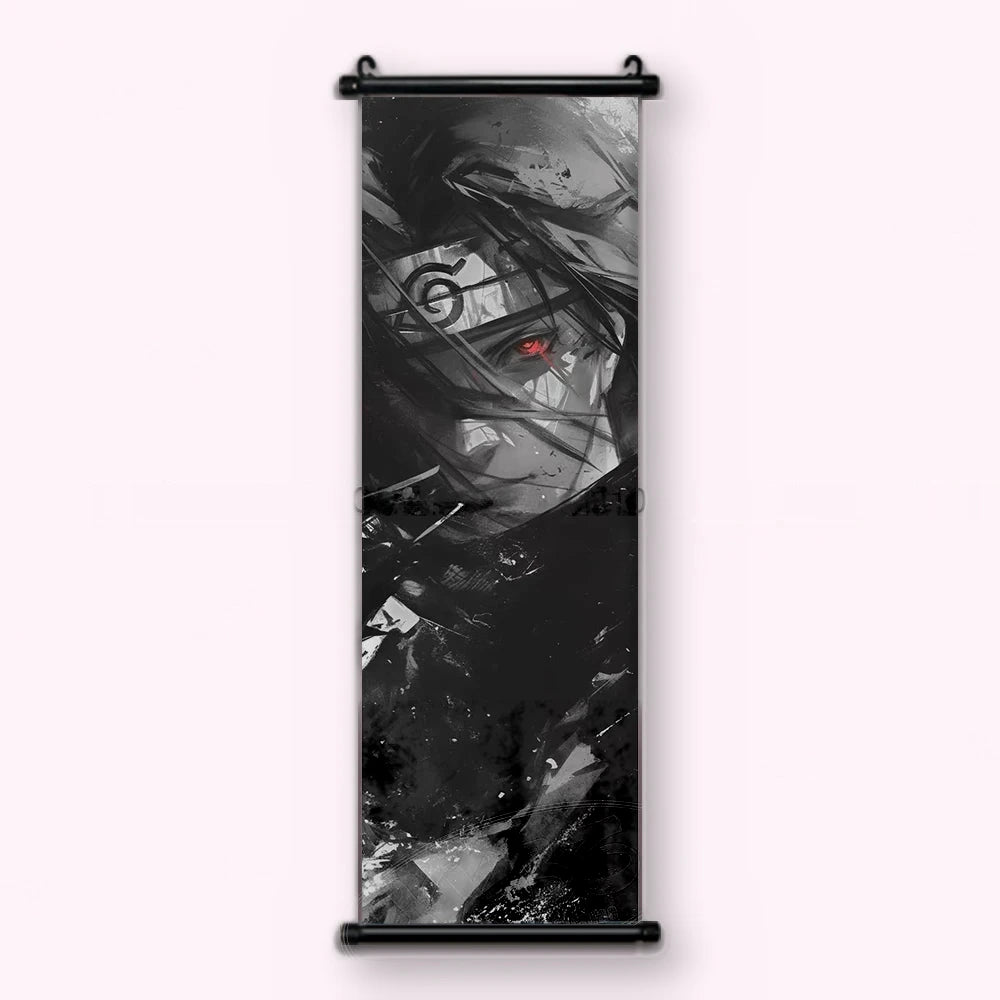 Kakémono Naruto, Itachi dans l'ombre, un œil rouge visible sous le bandeau, vu de face : toile tendue entre ses deux baguettes de bois, cordon de suspension fourni