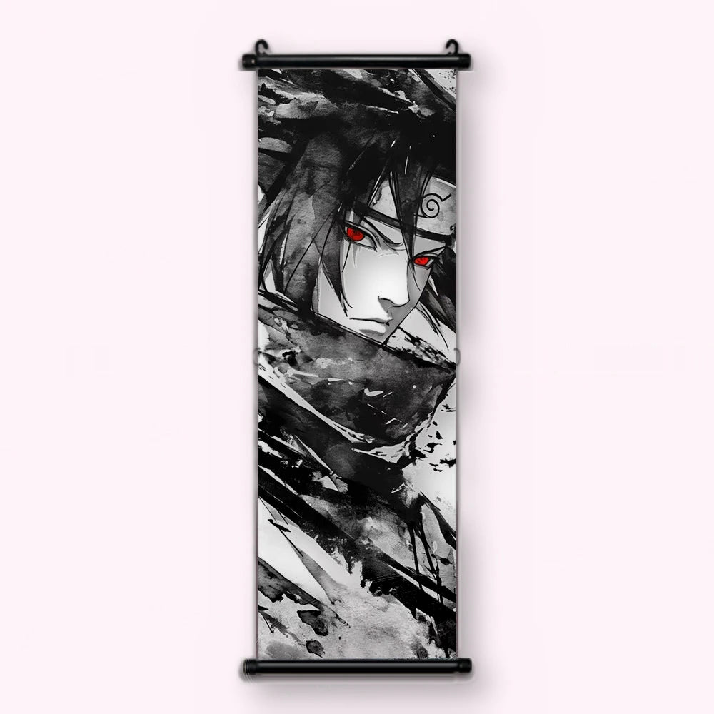 Kakémono Naruto, Sasuke en lavis noir, l'œil rouge seul point coloré, vu de face : toile tendue entre ses deux baguettes de bois, cordon de suspension fourni