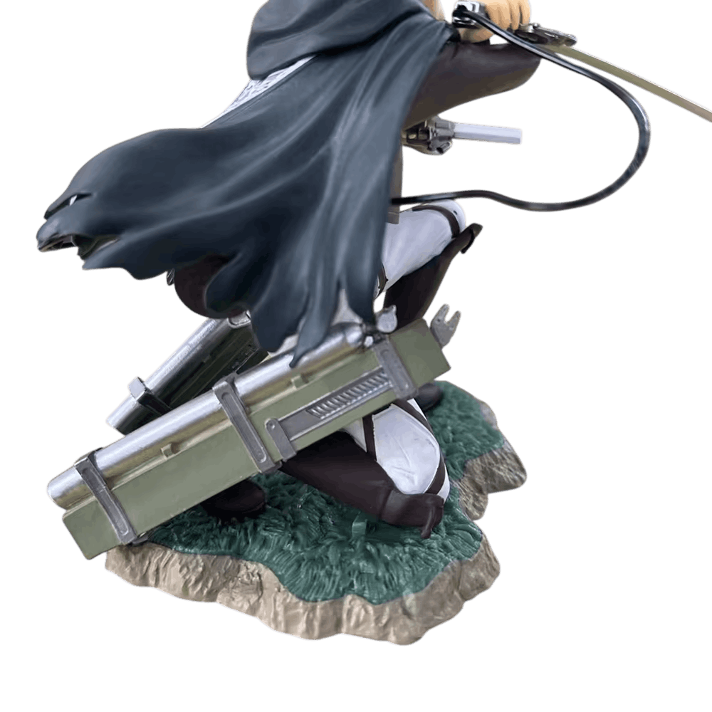 Figurine Levi Ackerman vue de profil cape déchirée - Attaque des Titans