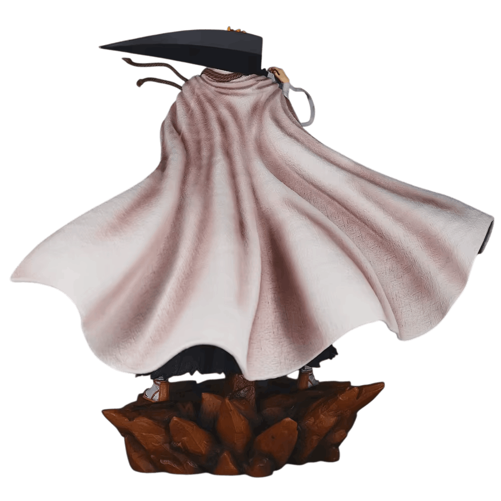 Bleach Ichigo and Rukia figure 33 cm rear view: the great pinkish beige cloak fills the whole width of the piece