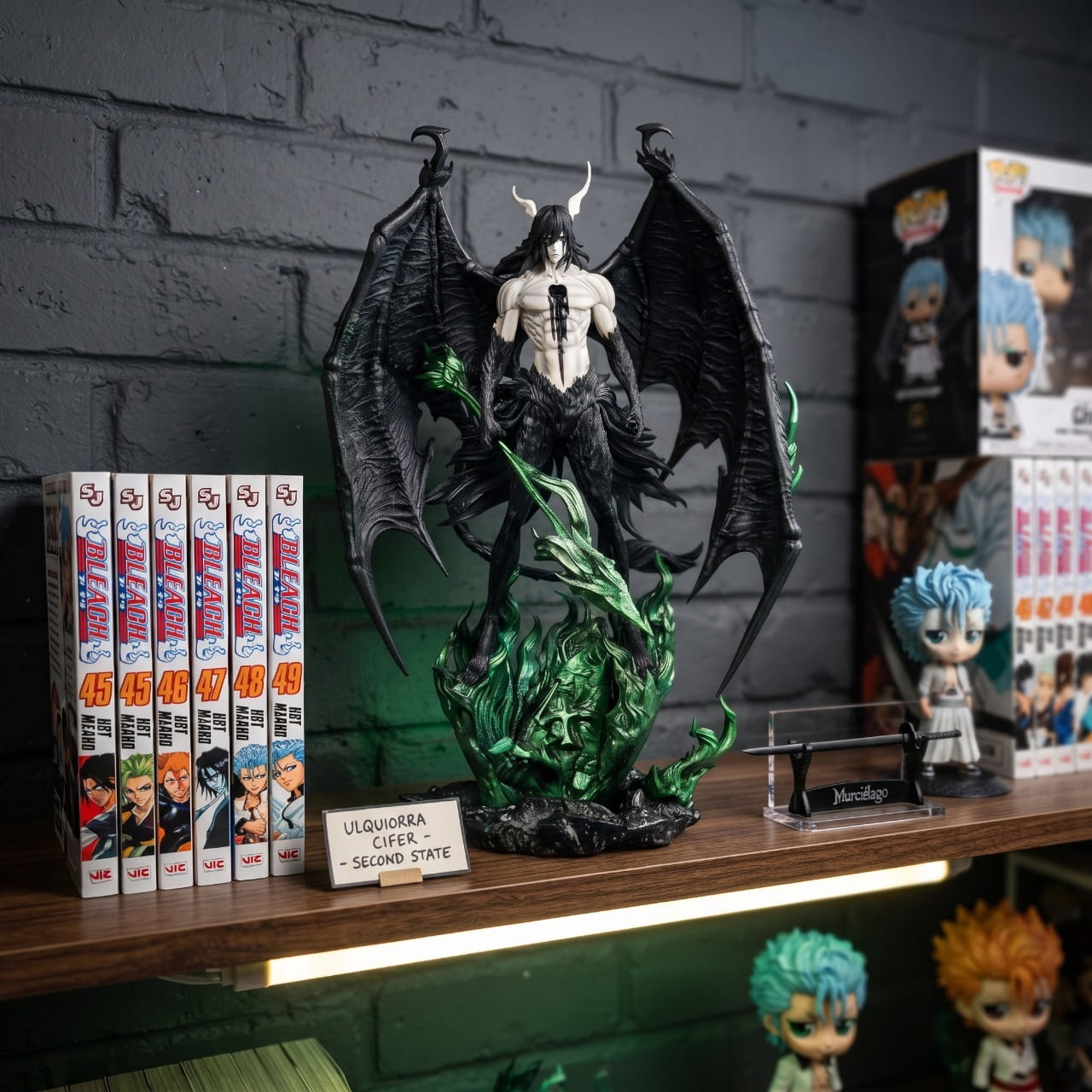 Figurine Ulquiorra Cifer Segunda Etapa Bleach - exposee sur une etagere (decor non inclus)