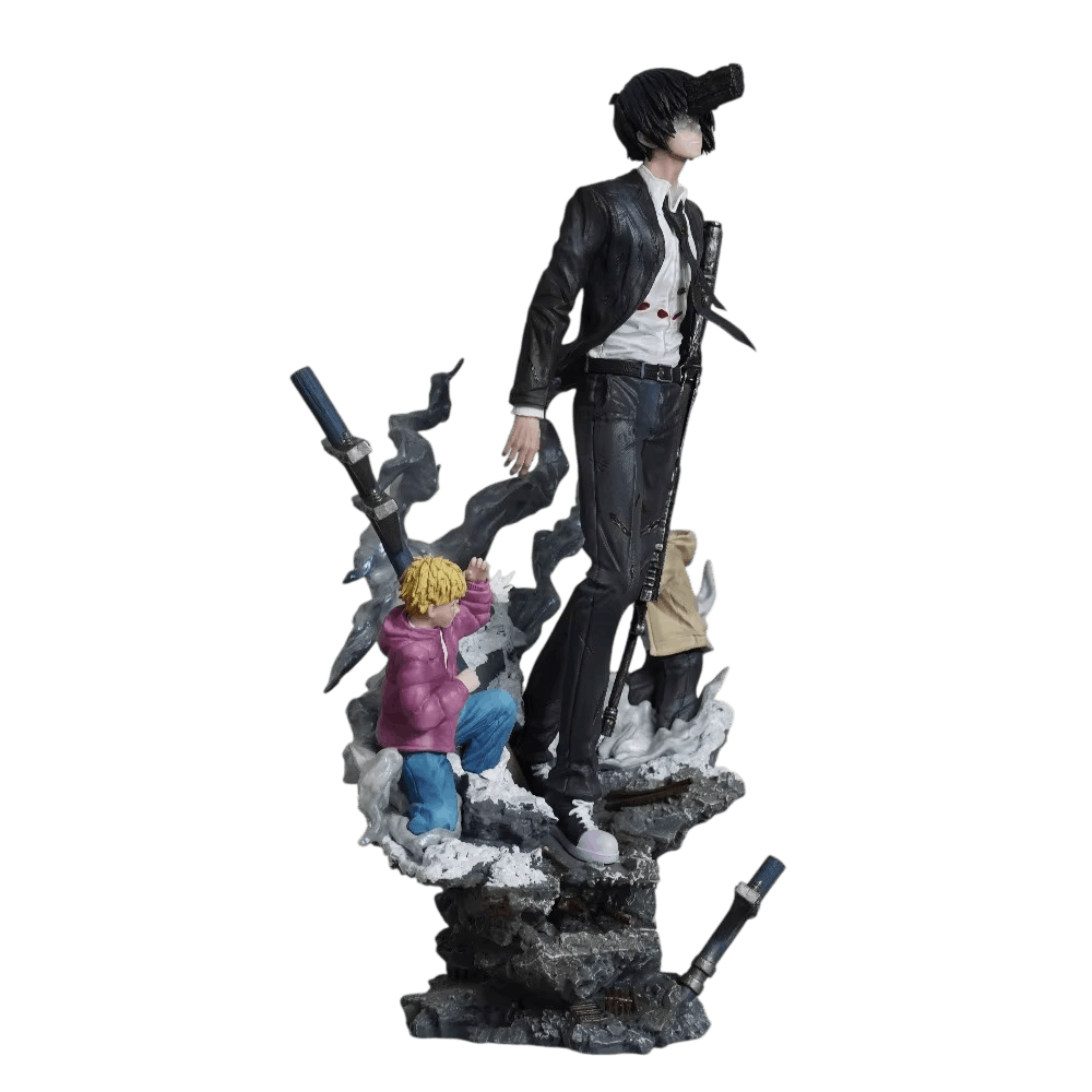 Figurine Le Démon Flingue (Chainsaw Man), 33 cm, deux silhouettes au pied du socle, bras levés vers la grande — détourée, vue sans décor.