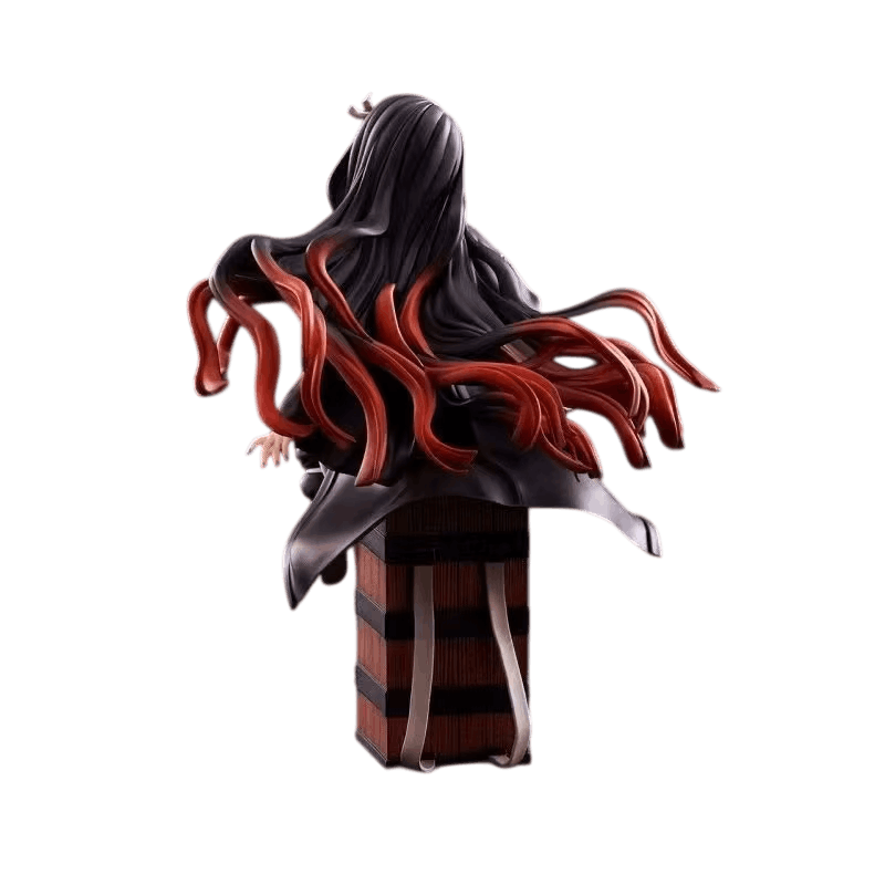 Figurine Nezuko sur la boite Demon Slayer - details
