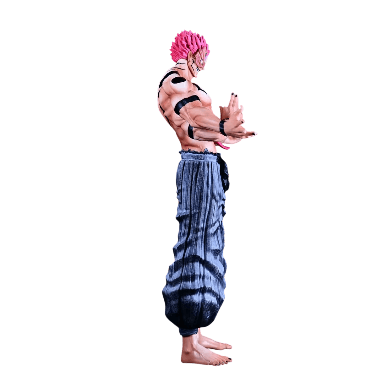 Jujutsu Kaisen Sukuna figure 32 cm in profile: wide blue and white trousers with sharp folds, bare feet, no base