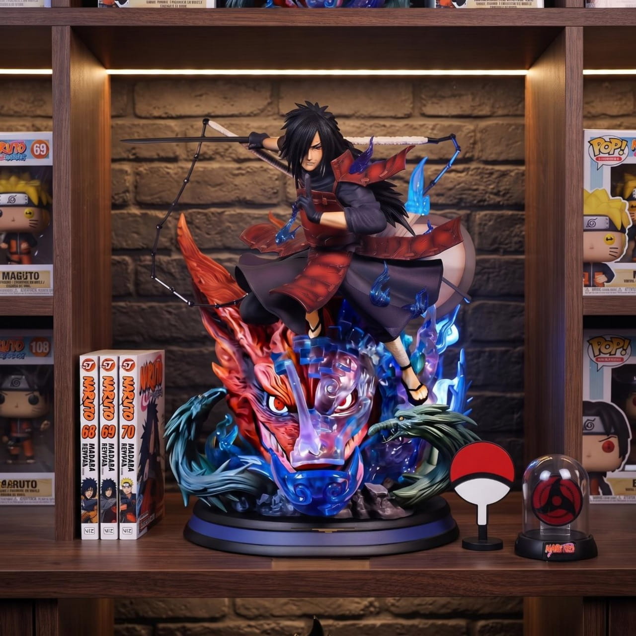 Figurine Madara Uchiha dragons armure Naruto - exposee sur une etagere (decor non inclus)
