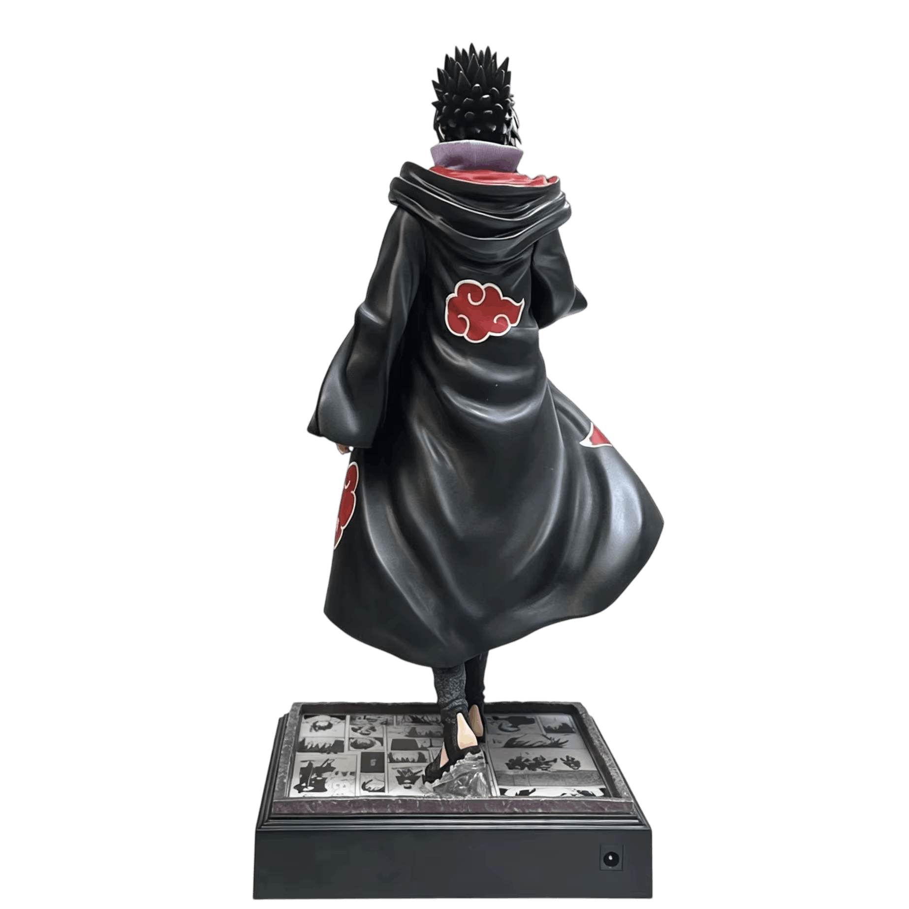 Figurine Sasuke Uchiha Akatsuki vue de dos avec prise LED au socle - Naruto