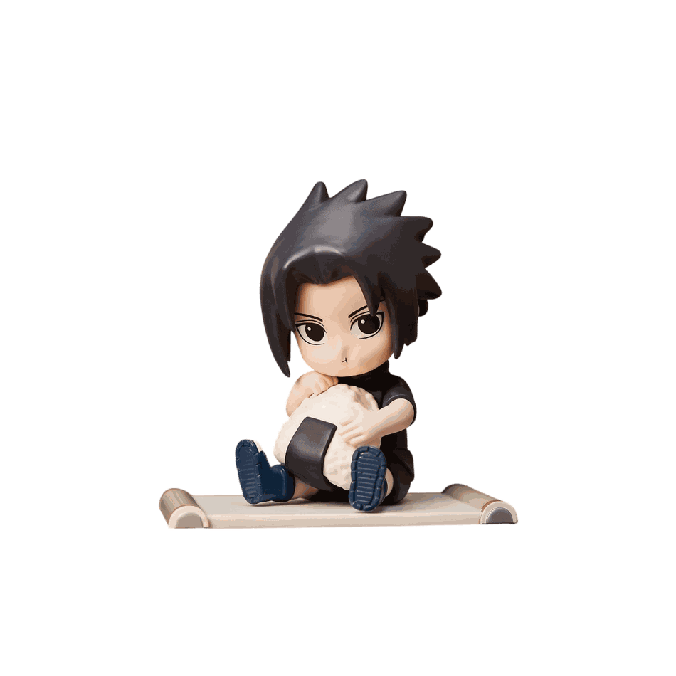 Figurine chibi Sasuke Uchiha vue de face — boule de riz entre les mains, regard baissé — Naruto, PVC peint