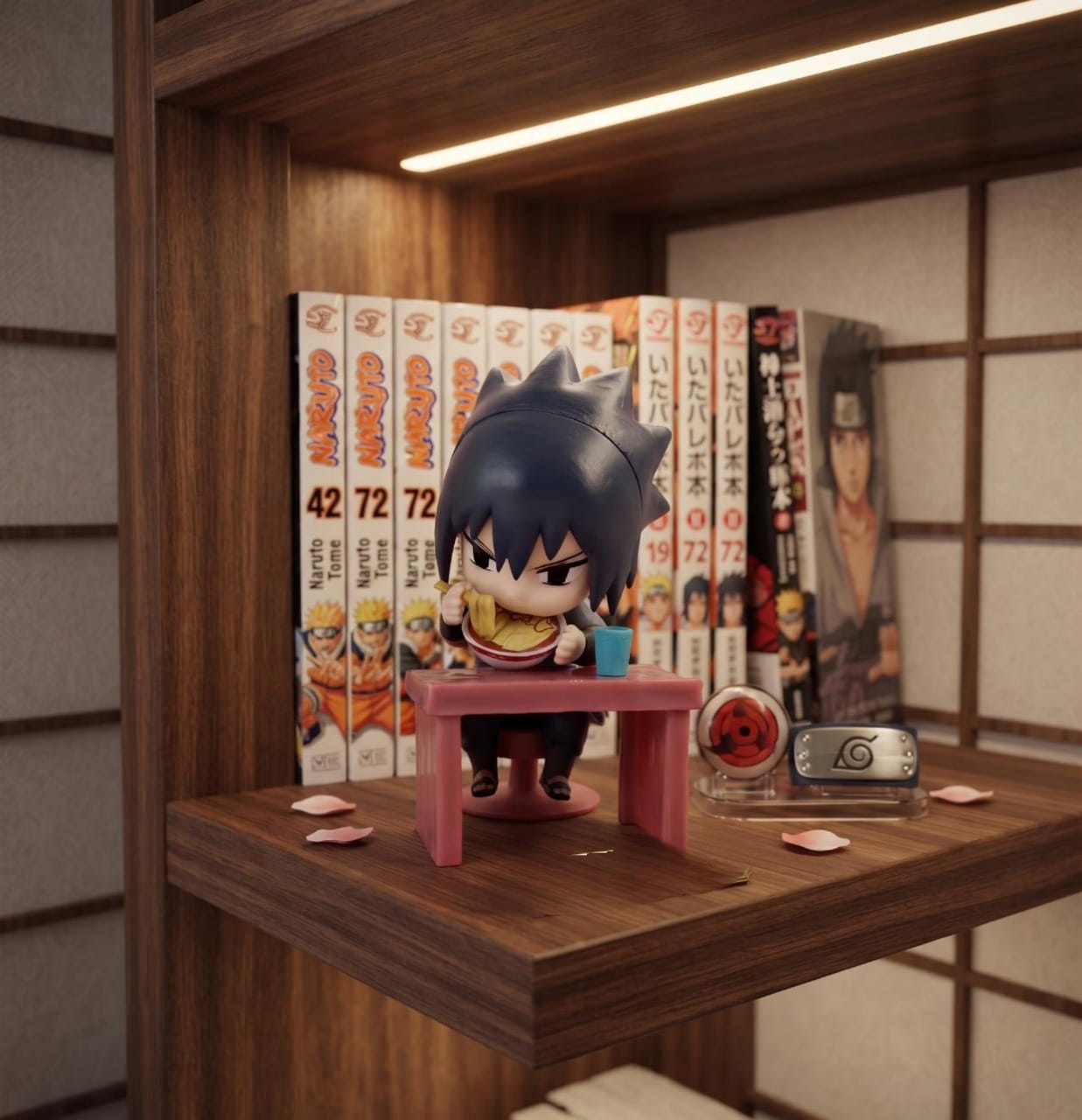 Figurine chibi Sasuke Uchiha exposée sur une étagère (décor non inclus)