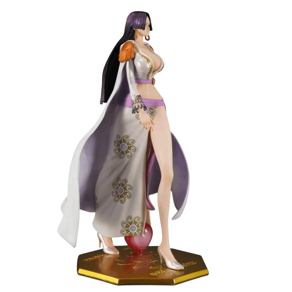 Figurine Boa Hancock 26,5 cm tenue blanche vue de profil, cape et épaulettes dorées