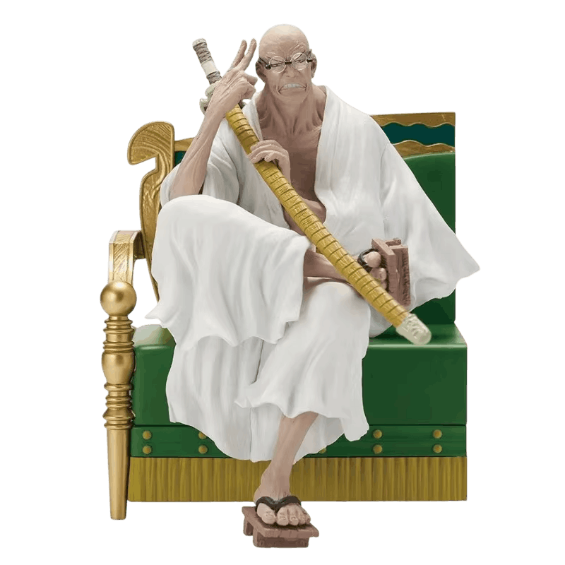 Figurine One Piece Saint Ethanbaron V. Nusjuro 14 cm, en robe blanche et lunettes, sabre calé contre lui, assis sur une banquette verte et or à un accoudoir