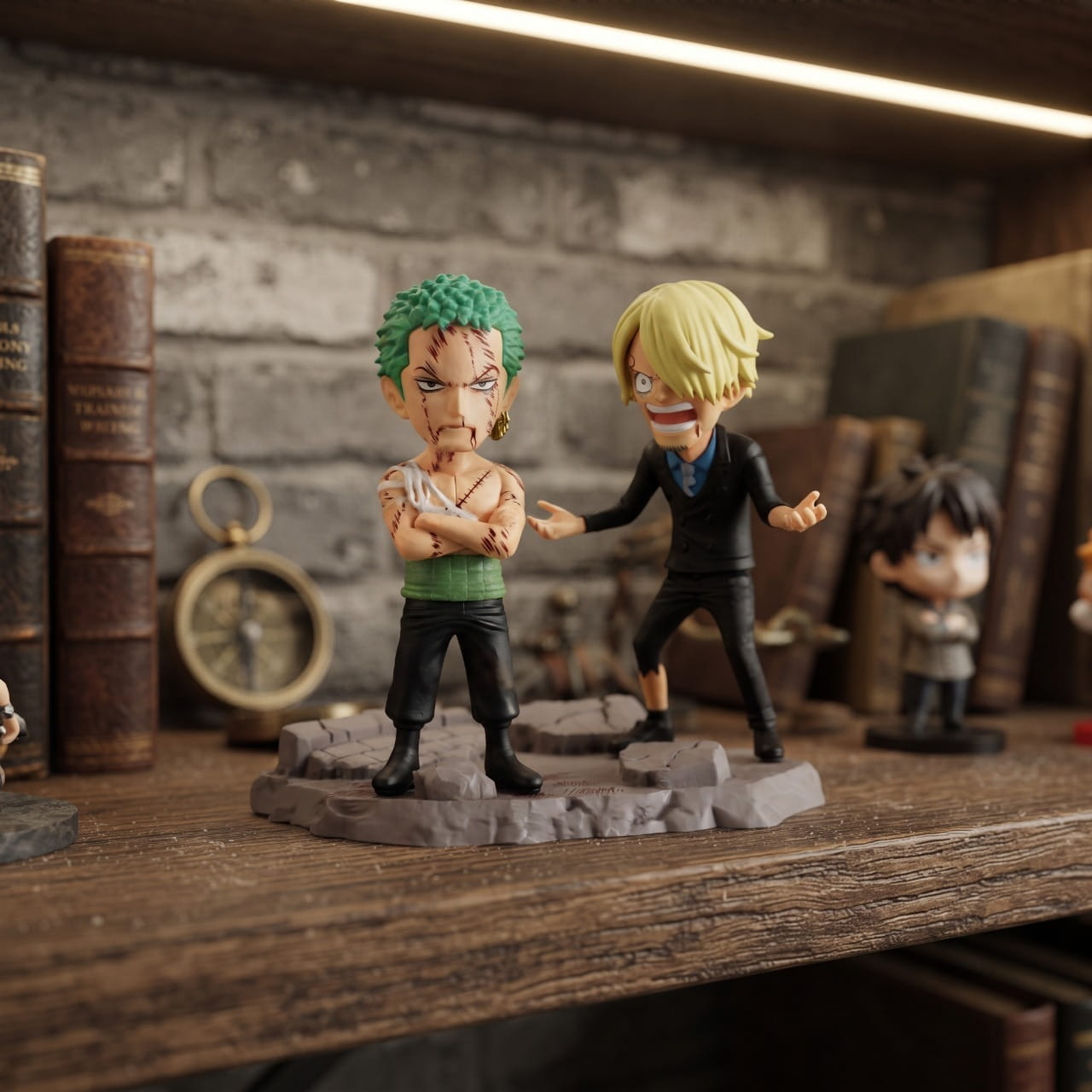 Diorama One Piece Zoro et Sanji se chamaillant, exposé sur une étagère (décor non inclus)