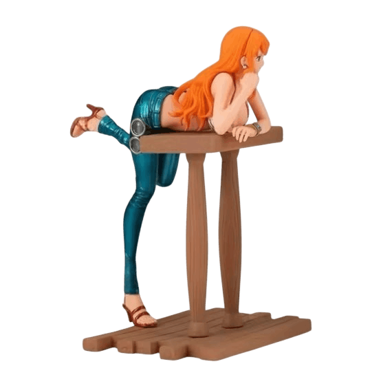 Figurine Nami detente One Piece - profil