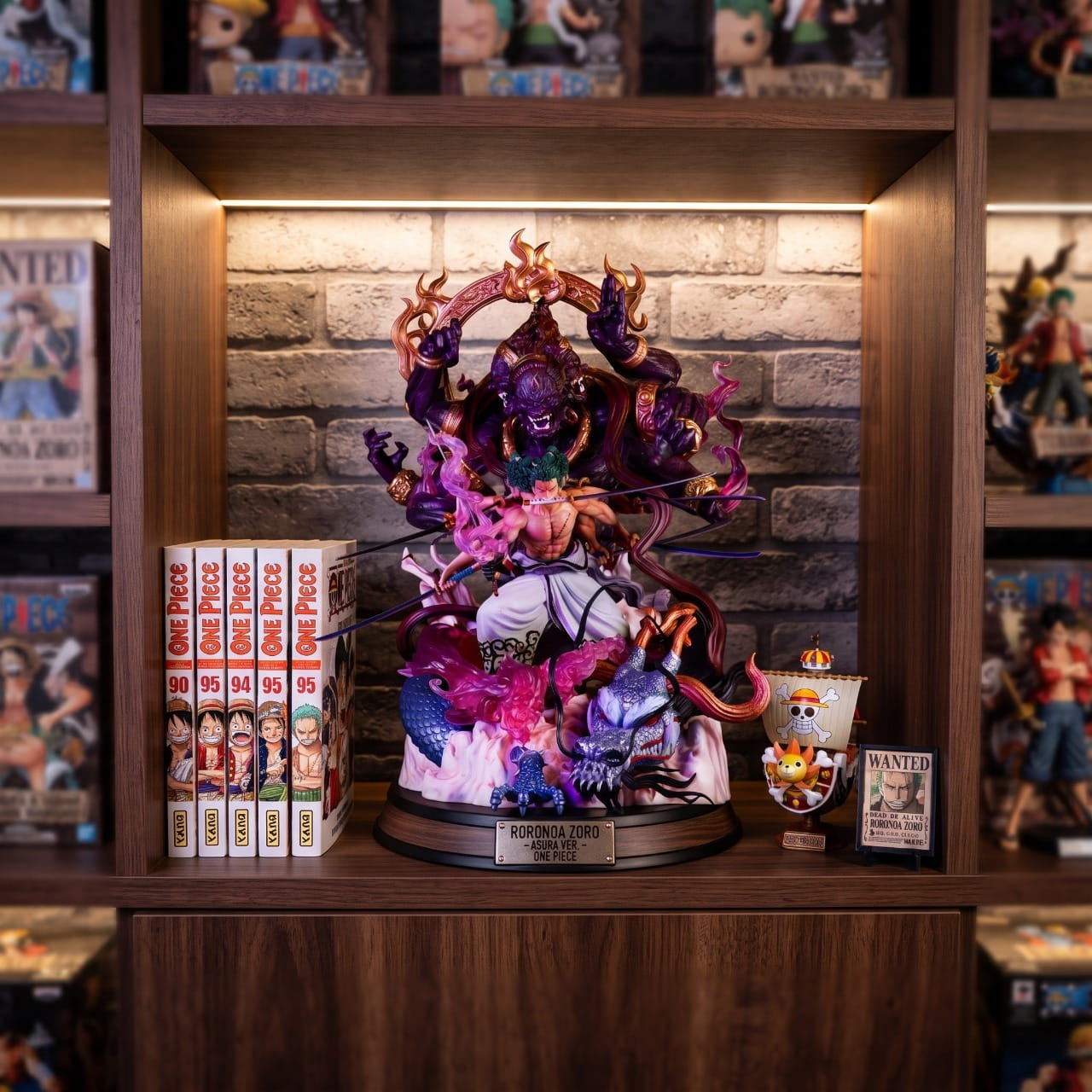 Figurine Roronoa Zoro Asura grand format - exposee sur une etagere (decor non inclus)