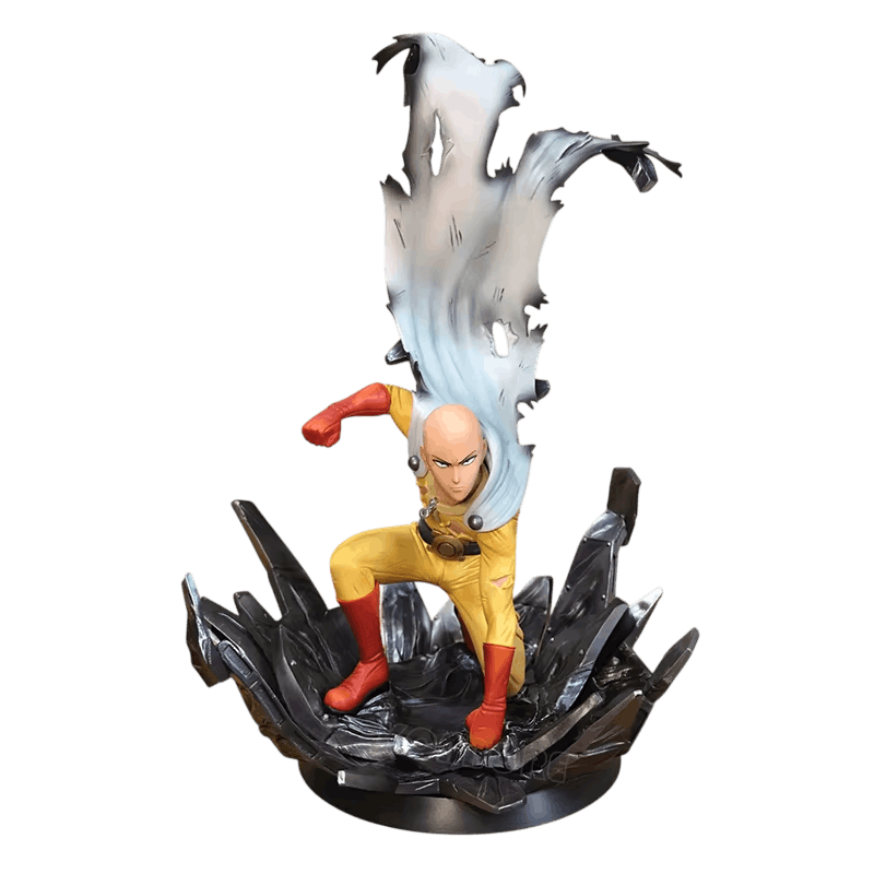 Figurine Saitama (One Punch Man), 24 cm, le contraste du sujet : sol détruit, visage impassible — détourée, vue sans décor.