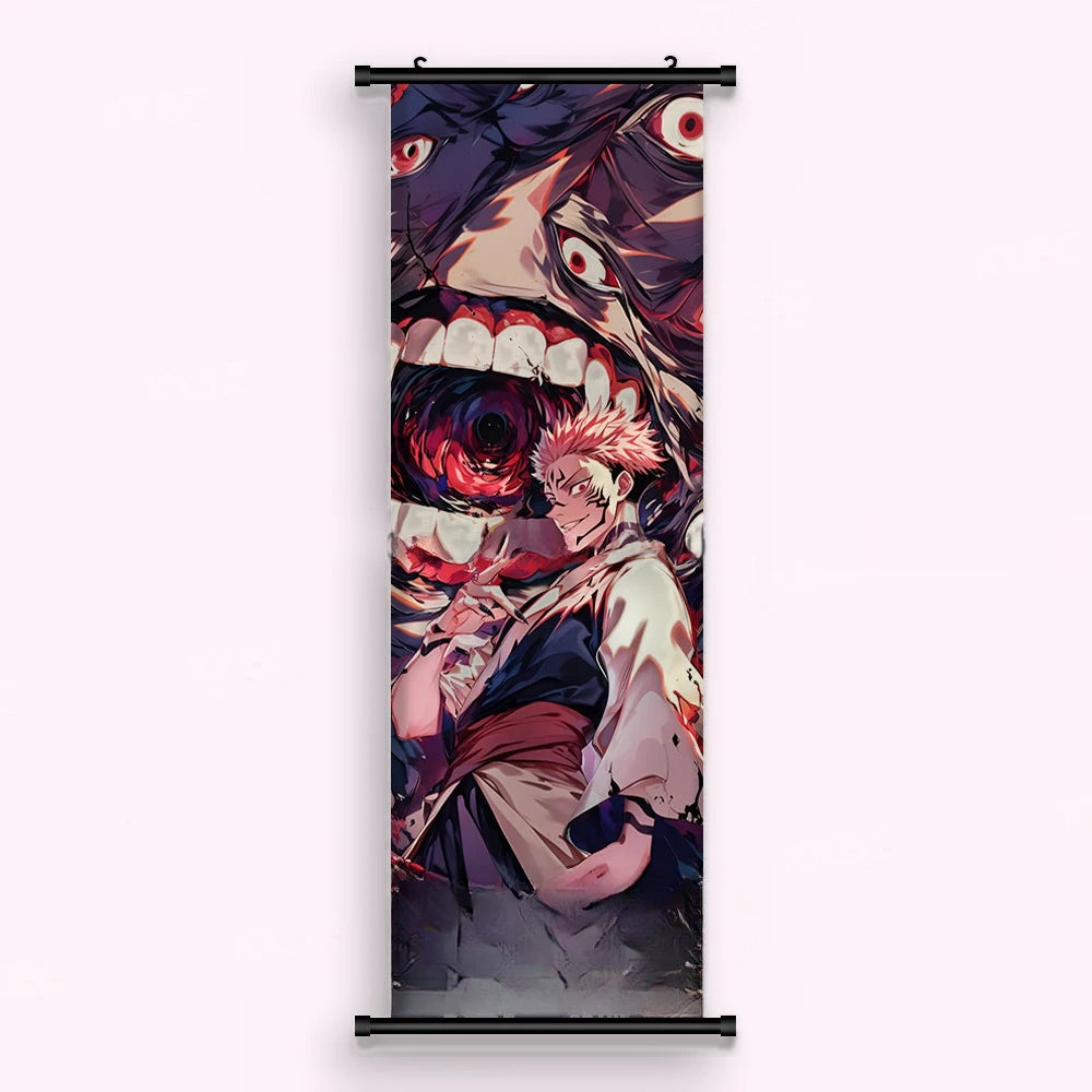 Kakémono Jujutsu Kaisen Yuji Itadori devant la gueule et les yeux de Sukuna, vu de face : toile imprimée tendue entre ses deux baguettes de bois, cordon de suspension fourni