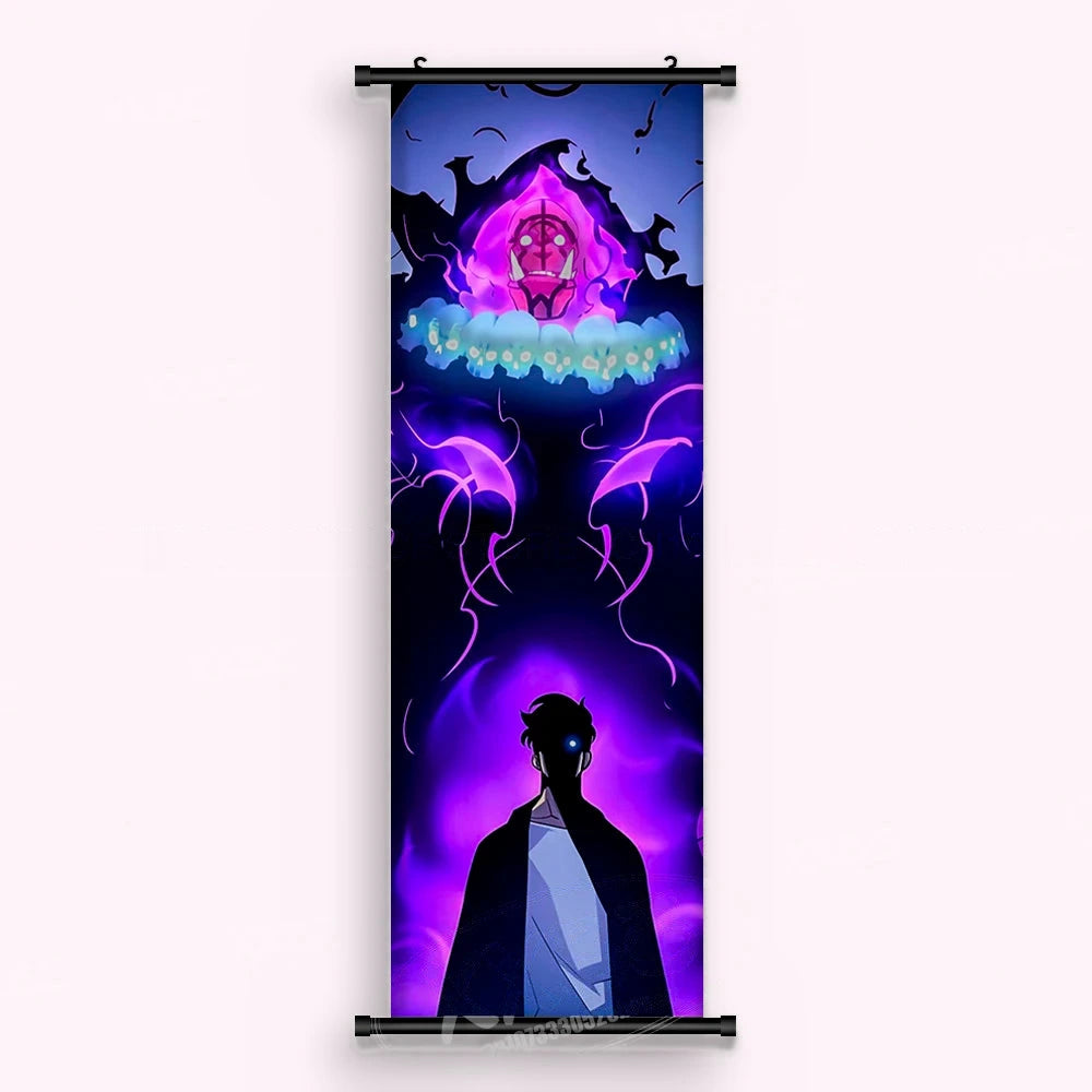 Kakémono Solo Leveling, un homme en chemise blanche sous une apparition couronnée au visage rose, vu de face : toile tendue entre ses deux baguettes de bois, cordon de suspension fourni