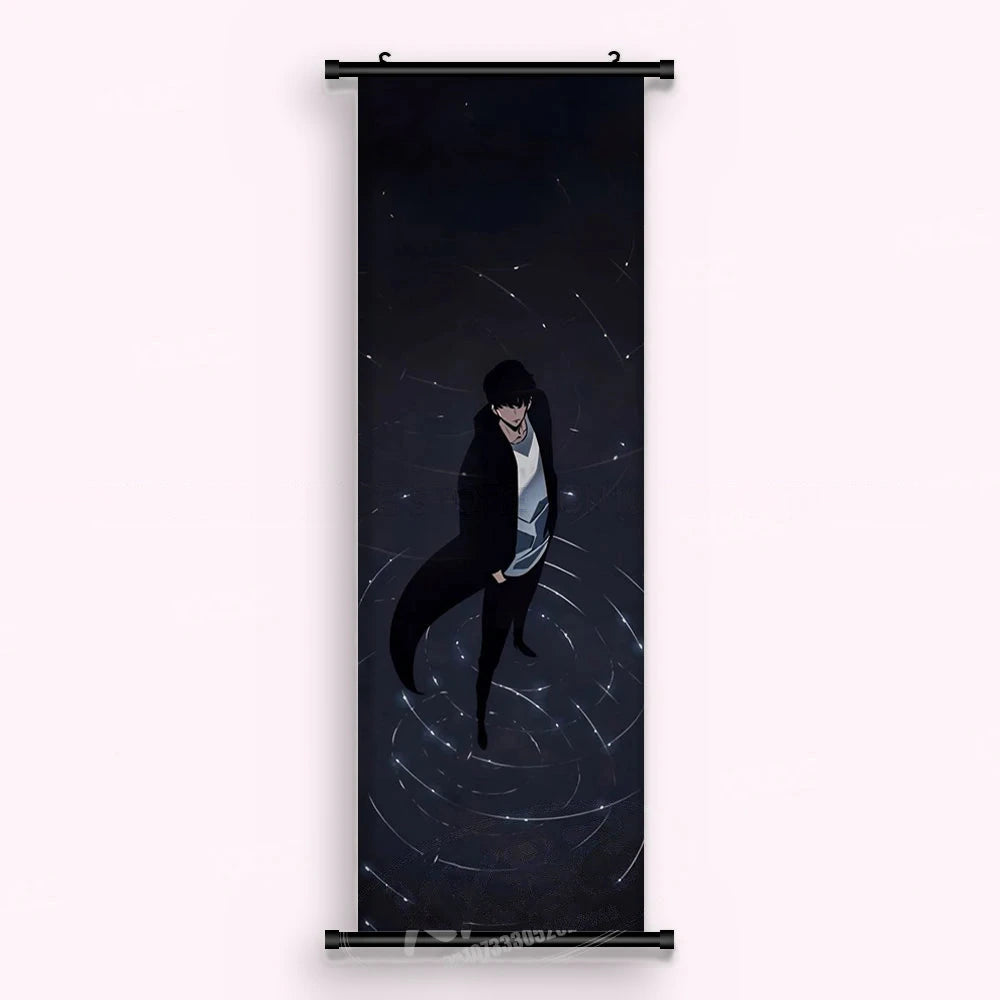 Kakémono Solo Leveling, Sung Jinwoo debout au centre d'un cercle tracé en lignes blanches, vu de face : toile tendue entre ses deux baguettes de bois, cordon de suspension fourni