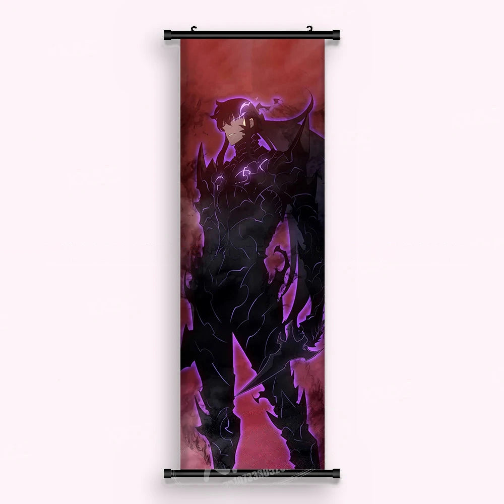 Kakémono Solo Leveling, un chevalier en armure noire aux épaulières pointues devant un fond rouge sombre, vu de face : toile tendue entre ses deux baguettes de bois, cordon de suspension fourni