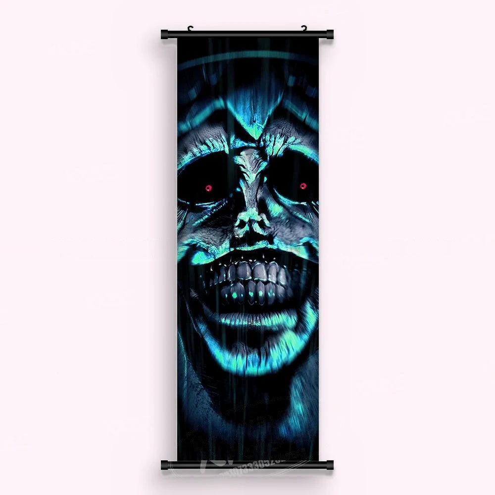 Kakémono Solo Leveling, un crâne géant au halo turquoise, deux points rouges dans les orbites, vu de face : toile tendue entre ses deux baguettes de bois, cordon de suspension fourni