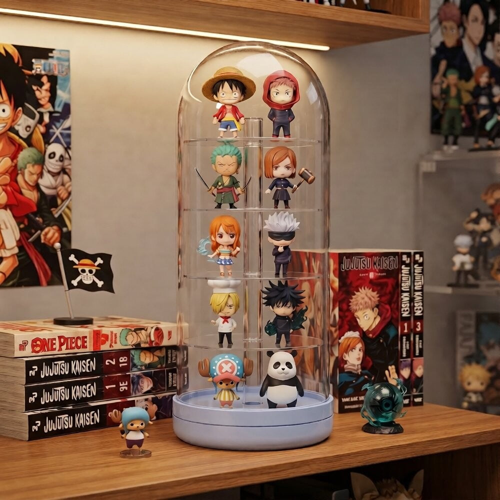 Tour rotative à dôme transparent garnie de figurines chibi sur cinq niveaux, posée devant une bibliothèque de mangas
